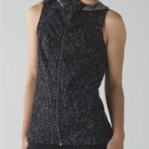 Lululemon Athletica go the distance vest